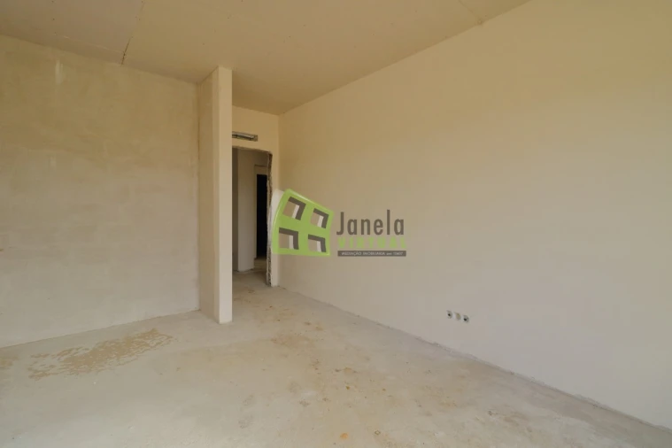 Moradia T4 para Venda em Quinta do Anjo Foto 7