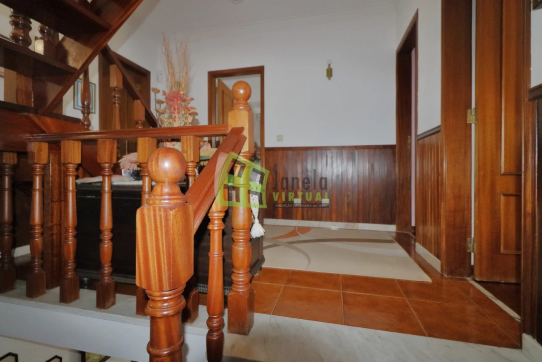 Moradia T3 para Venda em Corroios Foto 29