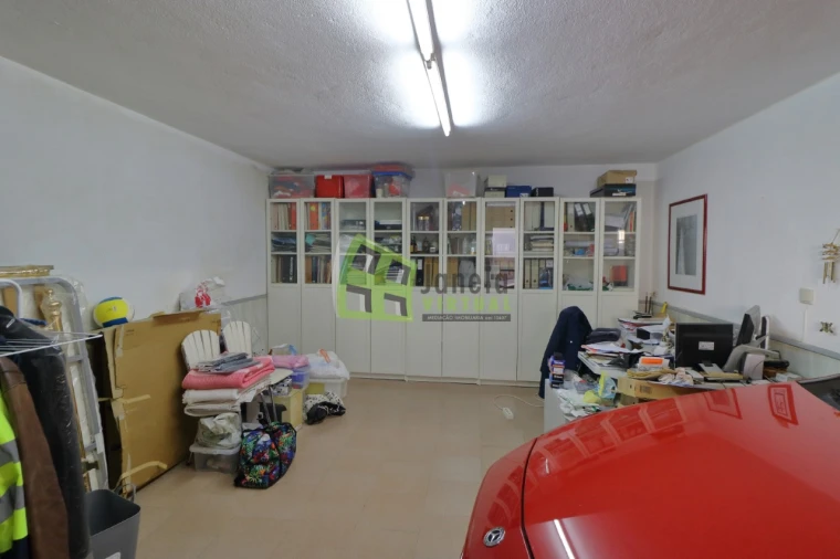 Moradia T3 para Venda em Corroios Foto 39