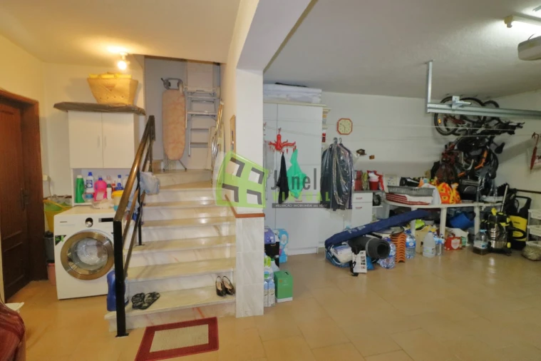 Moradia T3 para Venda em Corroios Foto 41