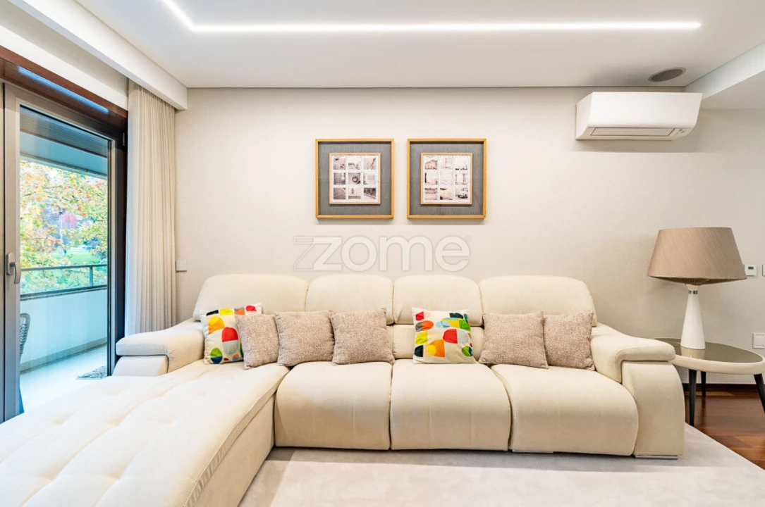 Apartamento T2 para Arrendamento em São Vitor (Braga) Foto 8
