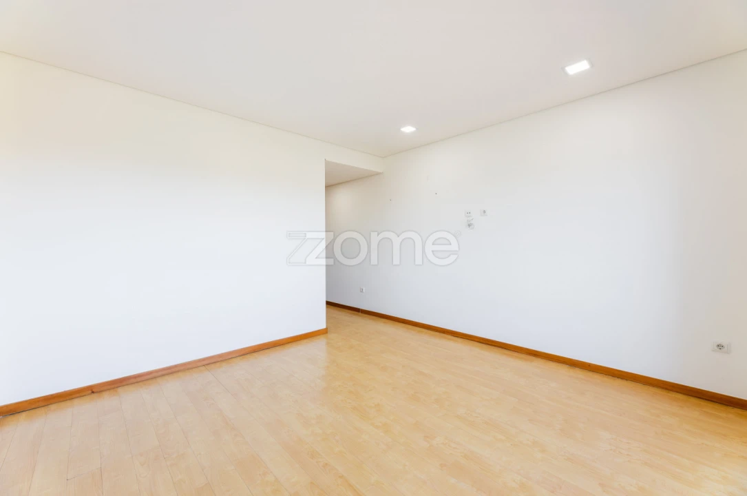 Moradia T3 para Venda em Gamil e Midões Foto 27