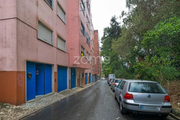 Apartamento T2 para Venda em Massamá e Monte Abraão Foto 22