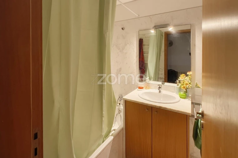 Apartamento T4 para Venda em Oliveira do Douro Foto 10