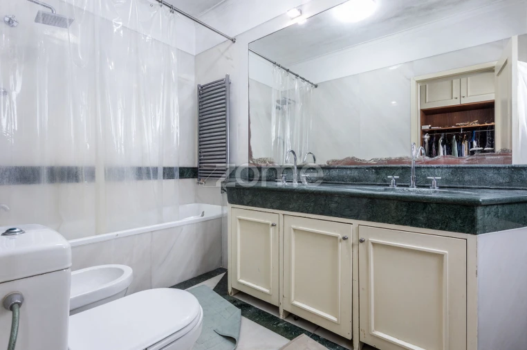 Moradia T5 para Venda em Oeiras e São Julião da Barra, Paço de Arcos e Caxias Foto 37