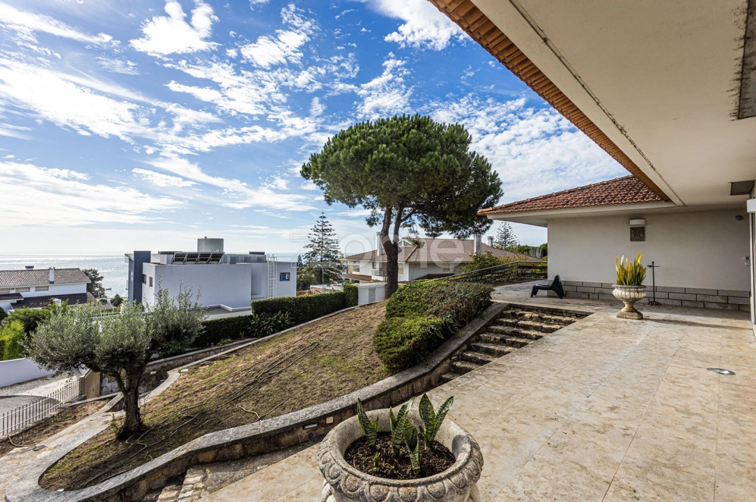 Moradia T5 para Venda em Oeiras e São Julião da Barra, Paço de Arcos e Caxias Foto 4