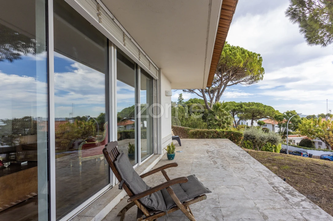 Moradia T5 para Venda em Oeiras e São Julião da Barra, Paço de Arcos e Caxias Foto 5