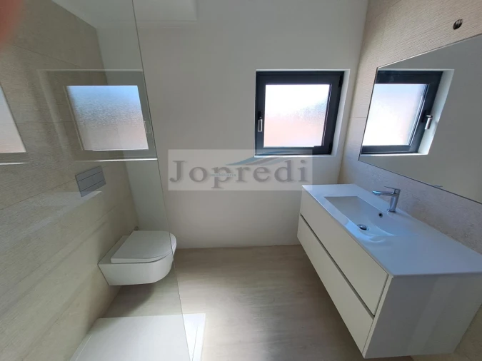 Moradia T4 para Venda em Charneca de Caparica e Sobreda Foto 36