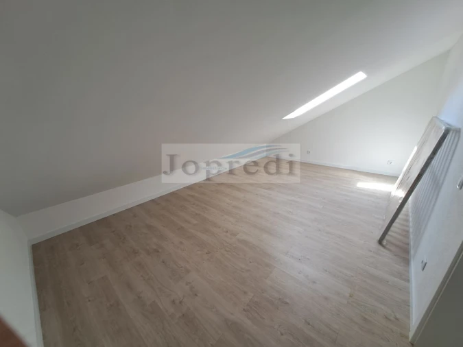 Moradia T4 para Venda em Charneca de Caparica e Sobreda Foto 38