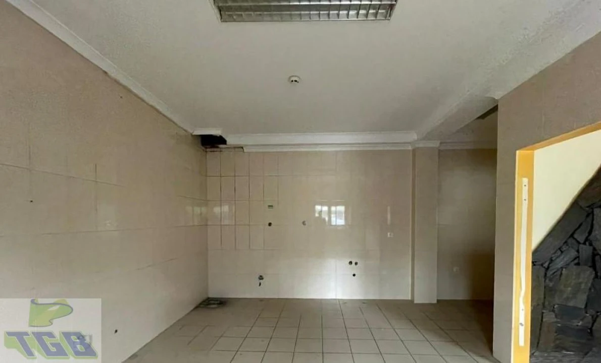 Negócio para Venda em Valongo dos Azeites Foto 12