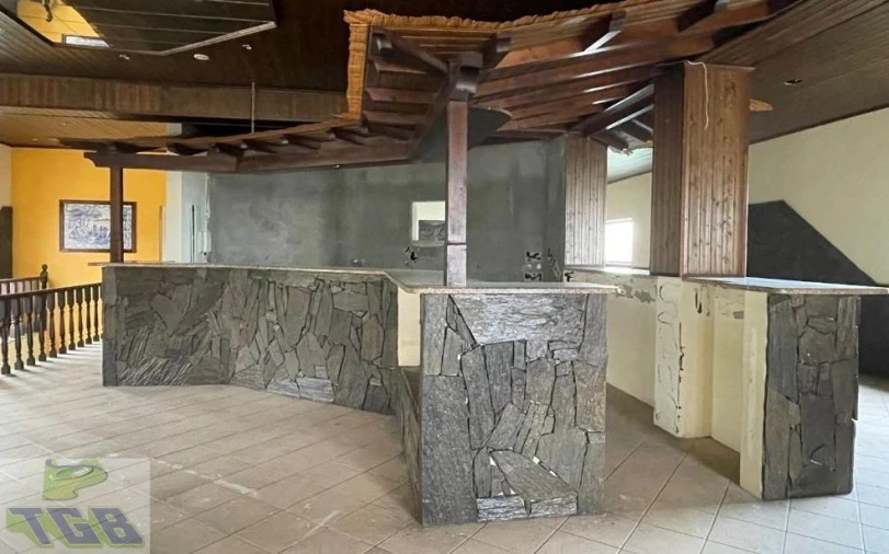 Negócio para Venda em Valongo dos Azeites Foto 5