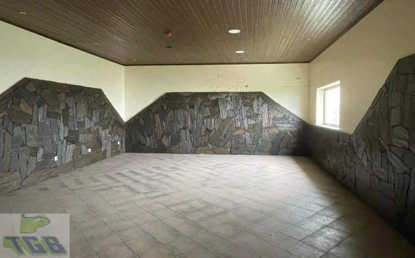 Negócio para Venda em Valongo dos Azeites Foto 8