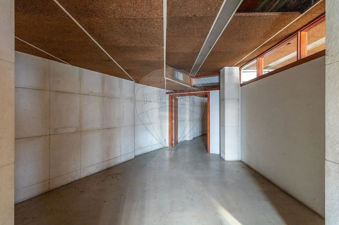 Loja para Venda em Sé Nova, Santa Cruz, Almedina e São Bartolomeu Foto 7