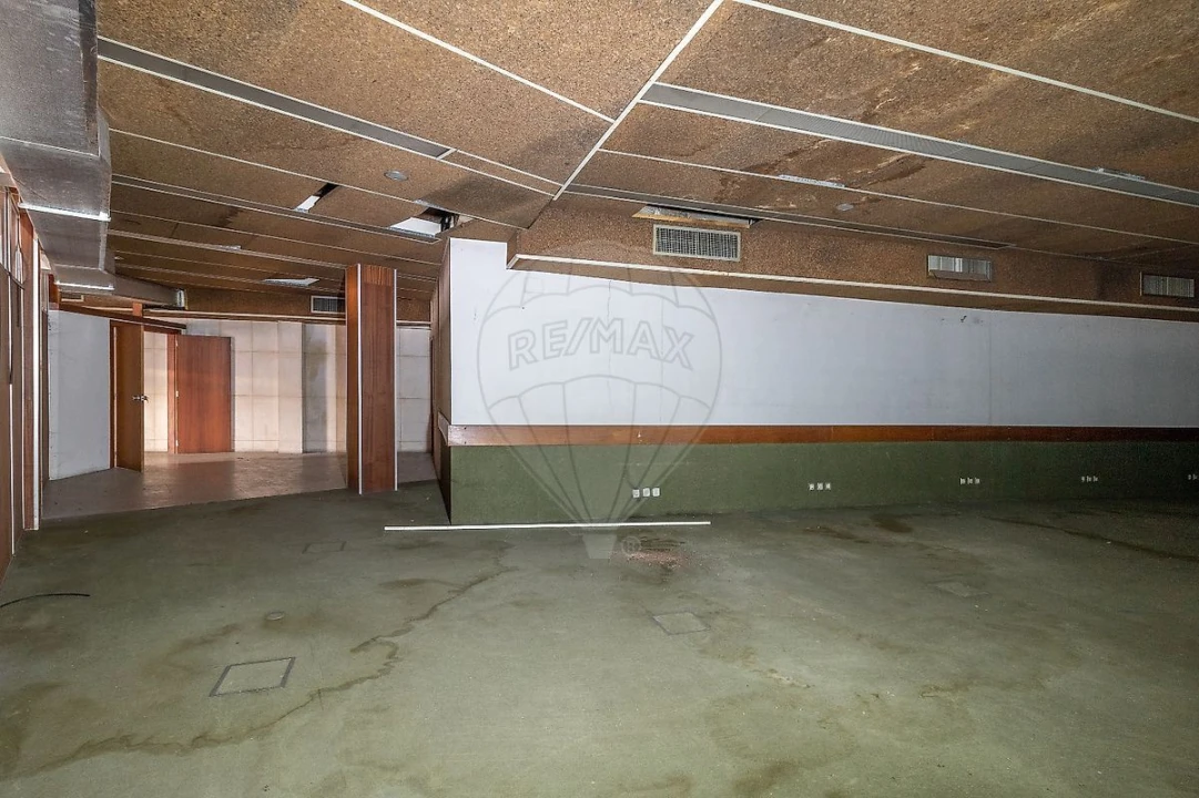 Loja para Venda em Sé Nova, Santa Cruz, Almedina e São Bartolomeu Foto 8