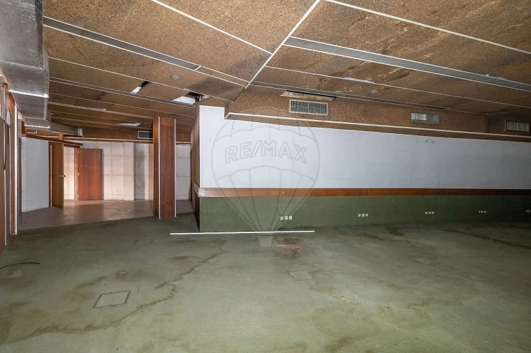 Loja para Venda em Sé Nova, Santa Cruz, Almedina e São Bartolomeu Foto 8