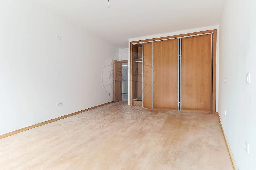 Moradia T4 para Venda em São Martinho do Bispo e Ribeira de Frades Foto 6