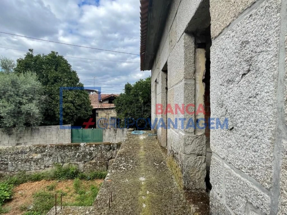 Moradia T4 para Venda em Beijos Foto 8