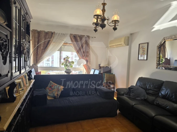 Apartamento T3 para Venda em Póvoa de Santa Iria e Forte da Casa Foto 8