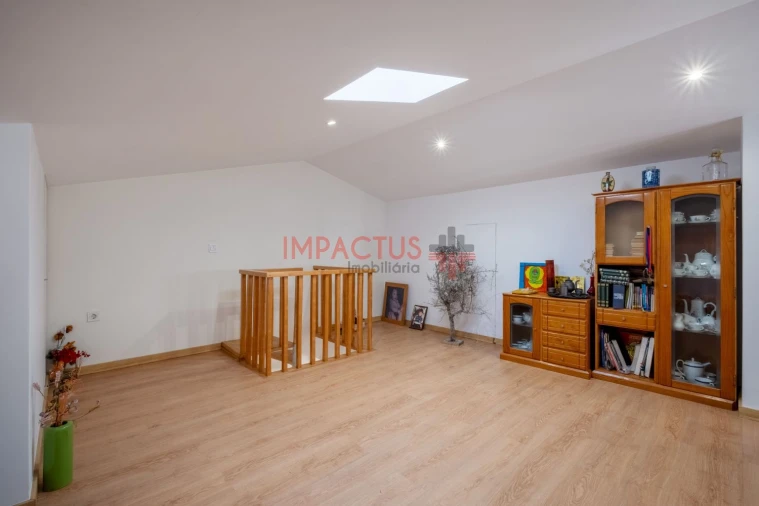 Moradia T3 para Venda em Covelas Foto 26