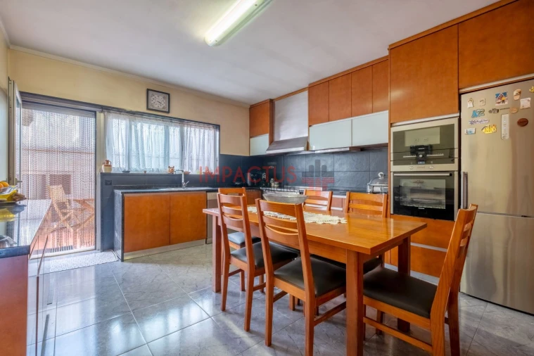 Moradia T3 para Venda em Covelas Foto 21