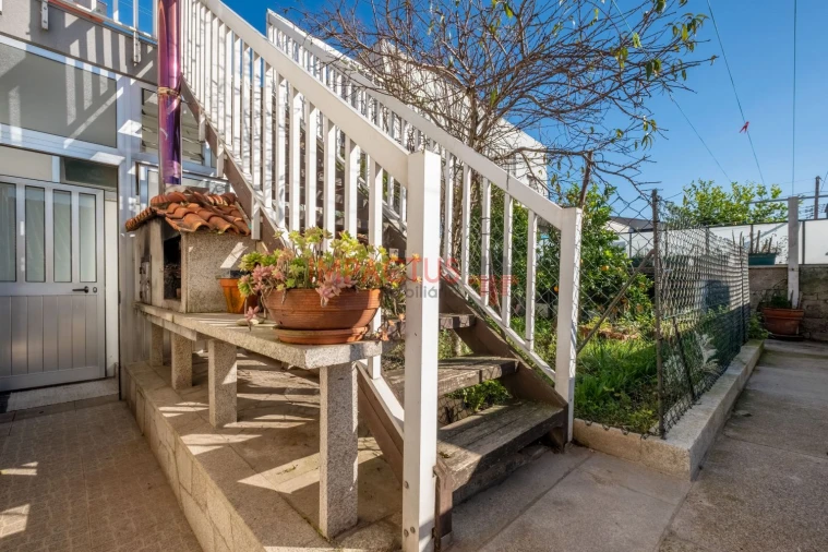 Moradia T3 para Venda em Covelas Foto 39