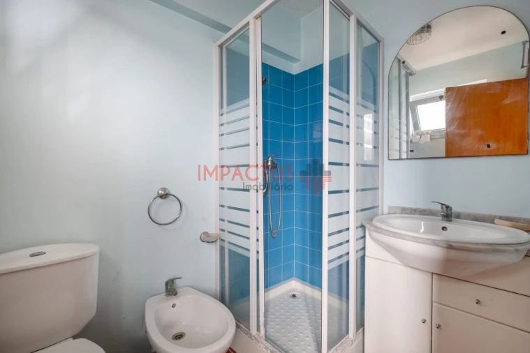 Moradia T3 para Venda em Covelas Foto 32