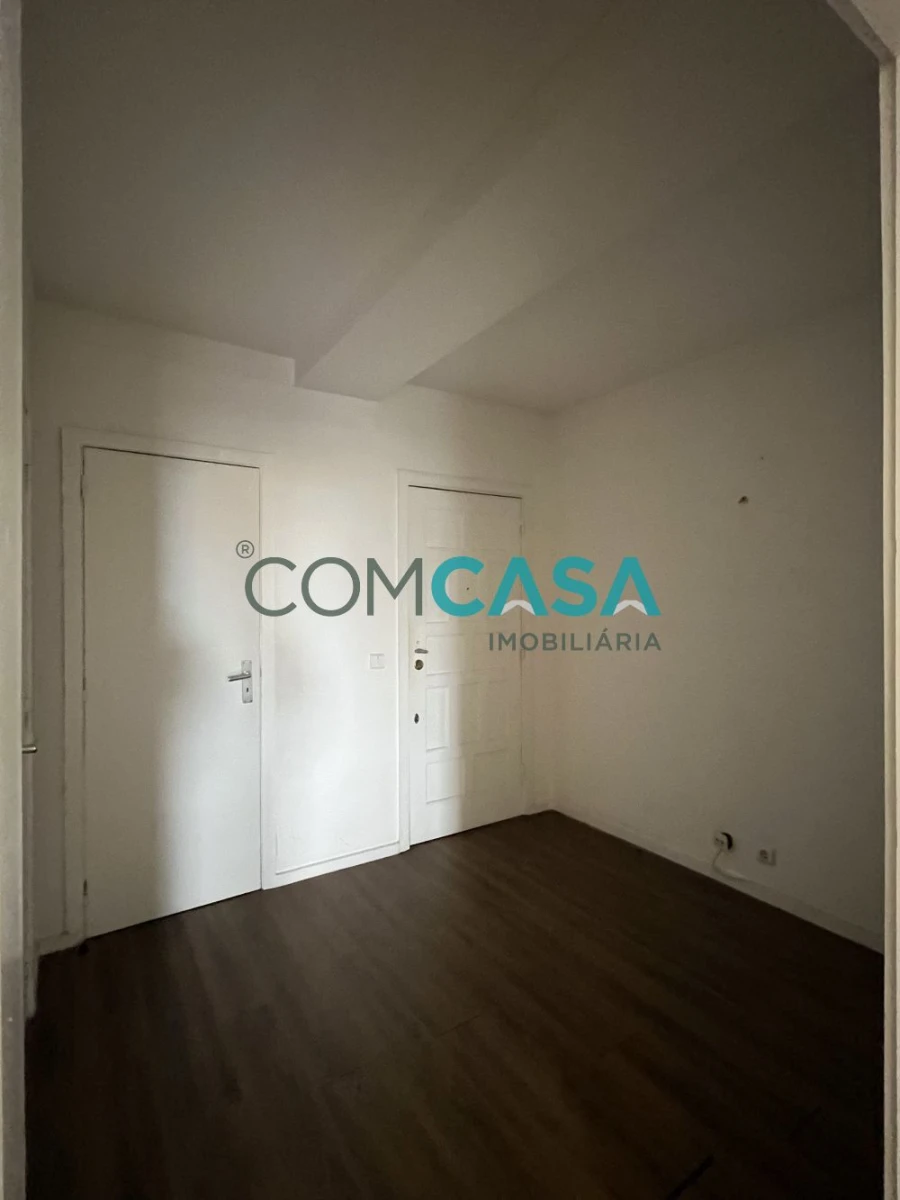 Apartamento T3 para Venda em Ramalde Foto 4