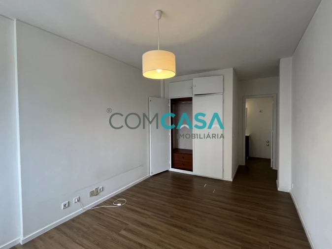 Apartamento T3 para Venda em Ramalde Foto 31