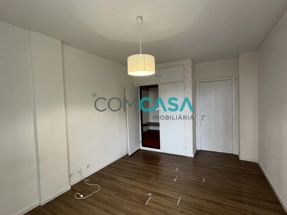 Apartamento T3 para Venda em Ramalde Foto 37