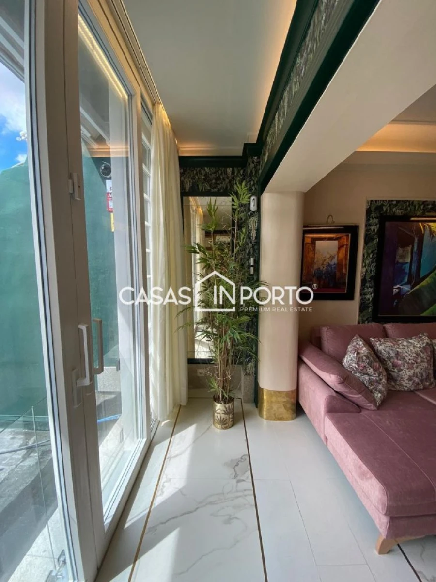 Apartamento T3 para Venda em Cedofeita, Santo Ildefonso, Sé, Miragaia, São Nicolau e Vitória Foto 7