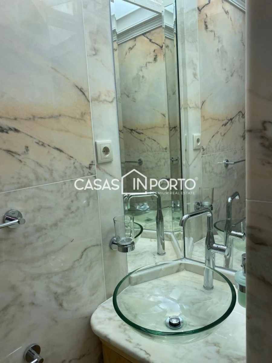 Apartamento T3 para Venda em Cedofeita, Santo Ildefonso, Sé, Miragaia, São Nicolau e Vitória Foto 37