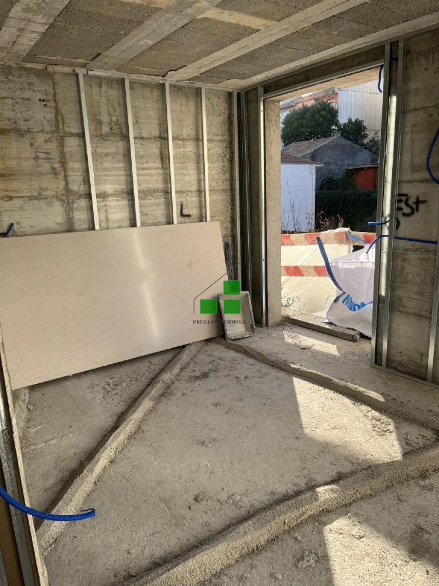 Apartamento T1 para Venda em Cedofeita, Santo Ildefonso, Sé, Miragaia, São Nicolau e Vitória Foto 2