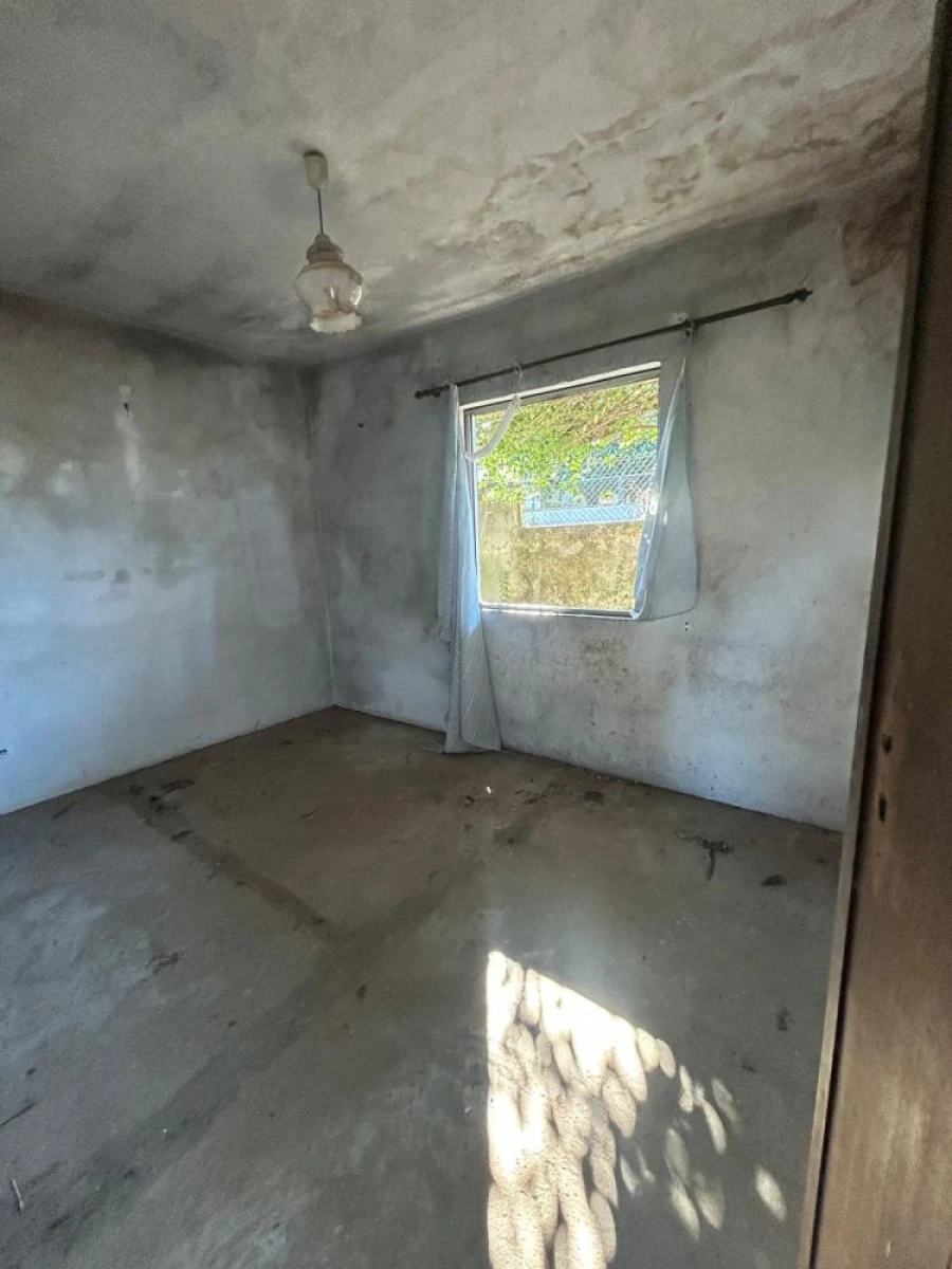 Moradia T4 para Venda em Madalena Foto 19