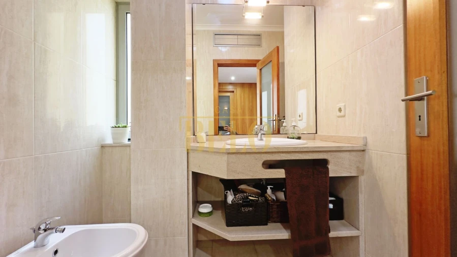 Apartamento T2 para Venda em Alfena Foto 15