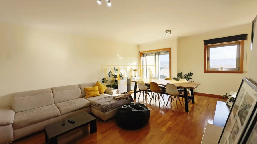 Apartamento T2 para Venda em Alfena Foto 3