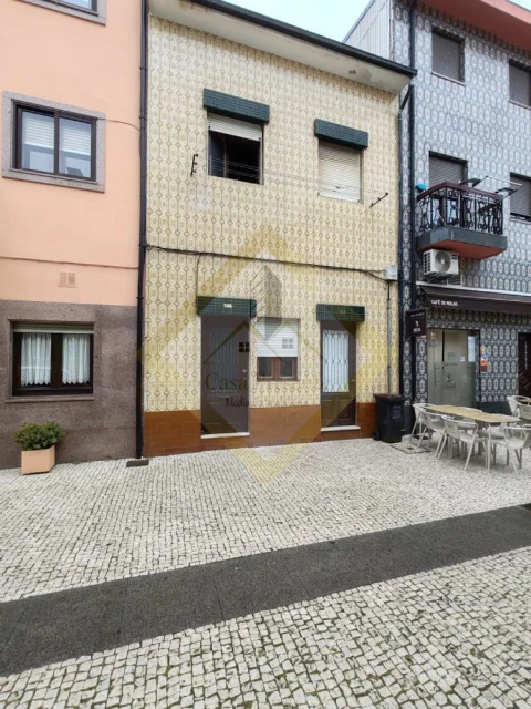Moradia T2 para Venda em Santa Marinha e São Pedro da Afurada