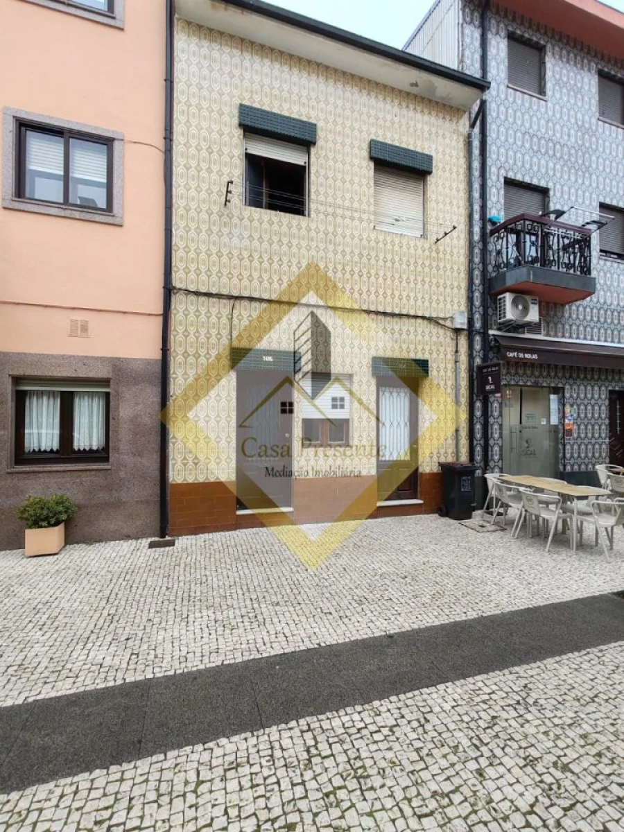 Moradia T2 para Venda em Santa Marinha e São Pedro da Afurada