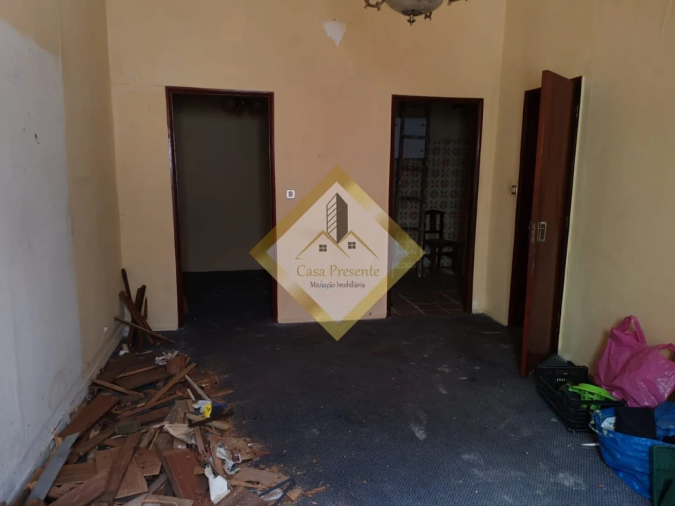 Moradia T2 para Venda em Santa Marinha e São Pedro da Afurada Foto 3