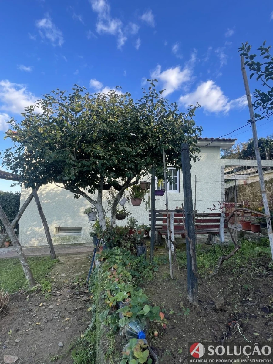 Moradia T4 para Venda em Resende Foto 9