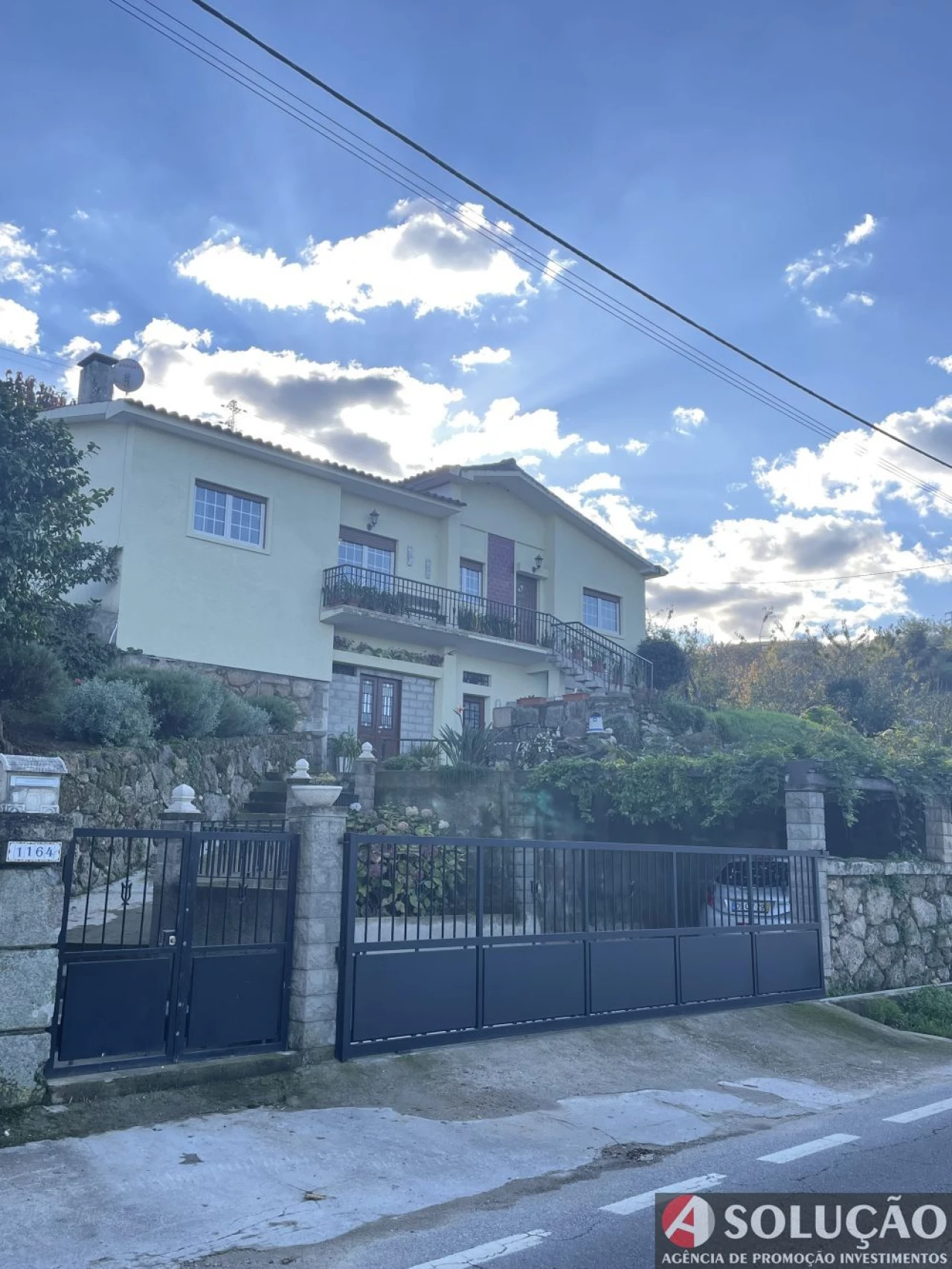 Moradia T4 para Venda em Resende Foto 3