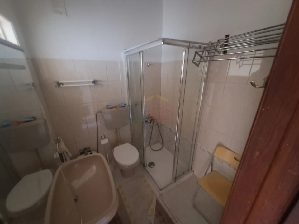Apartamento T2 para Venda em Agualva e Mira-Sintra Foto 13