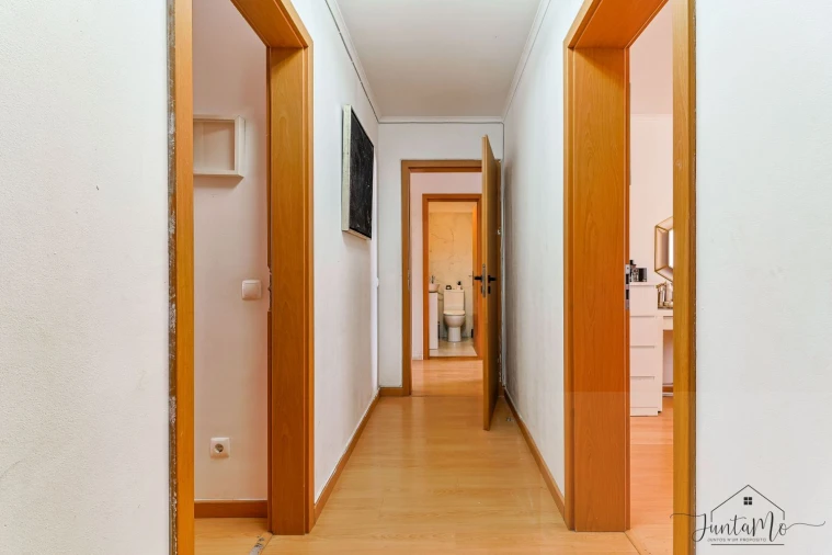 Apartamento T4 para Venda em Santa Clara Foto 25