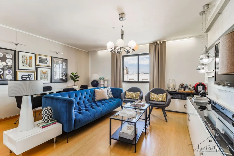 Apartamento T4 para Venda em Santa Clara Foto 3