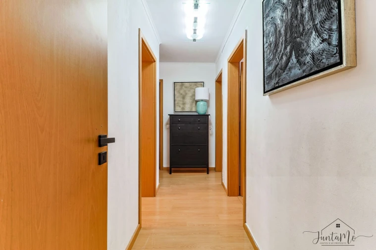 Apartamento T4 para Venda em Santa Clara Foto 18