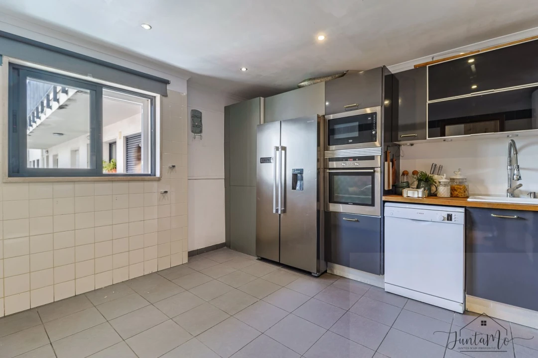 Apartamento T4 para Venda em Santa Clara Foto 7