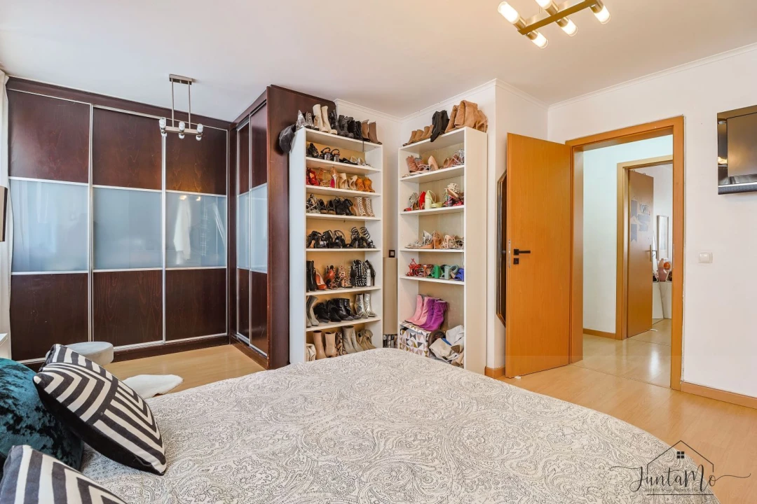 Apartamento T4 para Venda em Santa Clara Foto 22