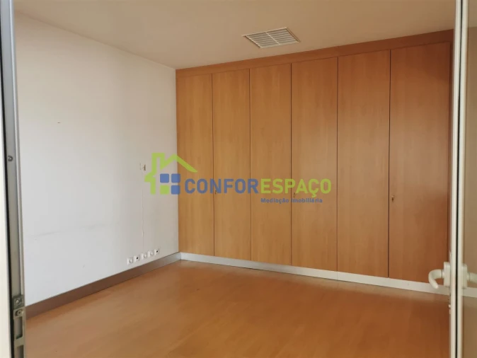 Loja para Venda em Castelo Branco Foto 12