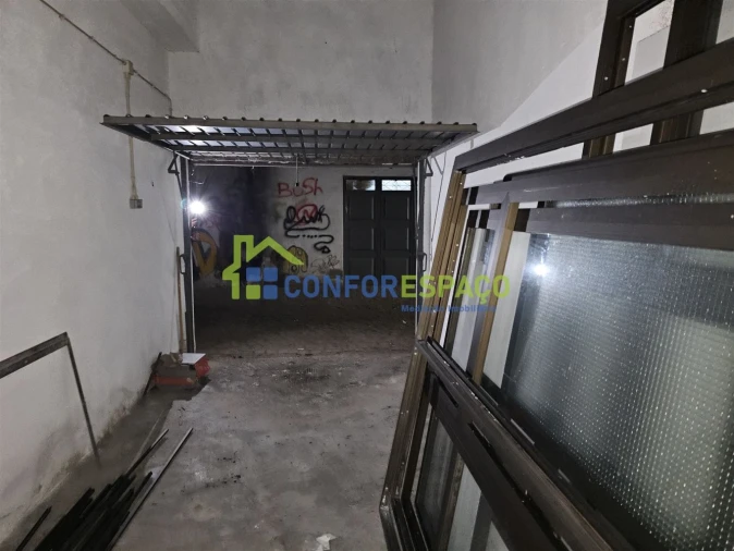 Garagem para Venda em Castelo Branco Foto 3