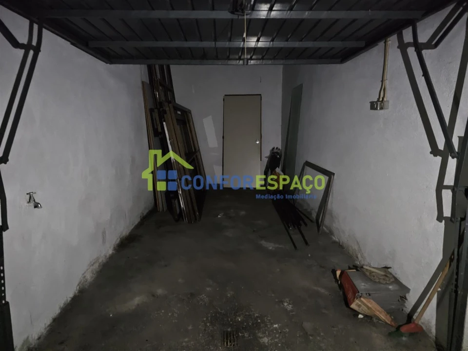 Garagem para Venda em Castelo Branco Foto 1