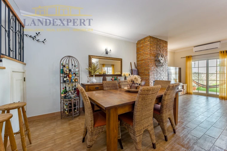 Moradia T4 para Venda em Albufeira e Olhos de Água Foto 10